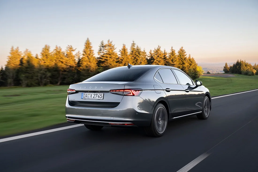 koda’nın En Güçlü Hibriti – 272 Beygirlik Superb  Sahneye Çıktı