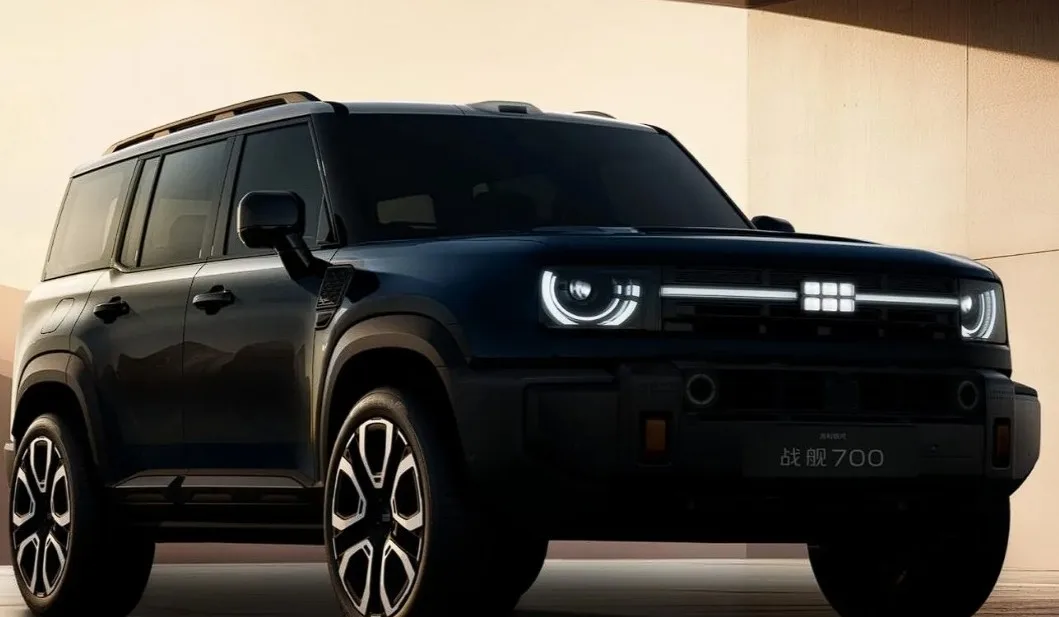 Yeni Geely SUV Defender’a Benzerliğiyle Dikkat Çekiyor: Klasik Mi, İlham mı?